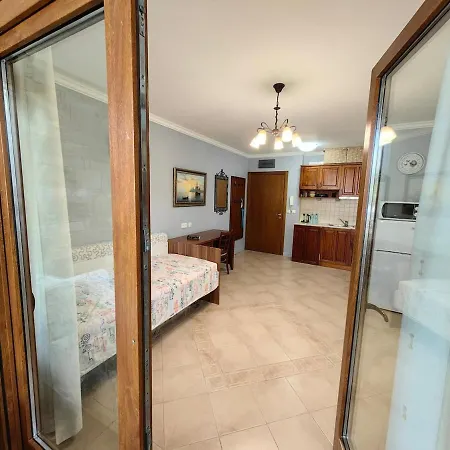 Cozy In Santa Marina Apartamento *